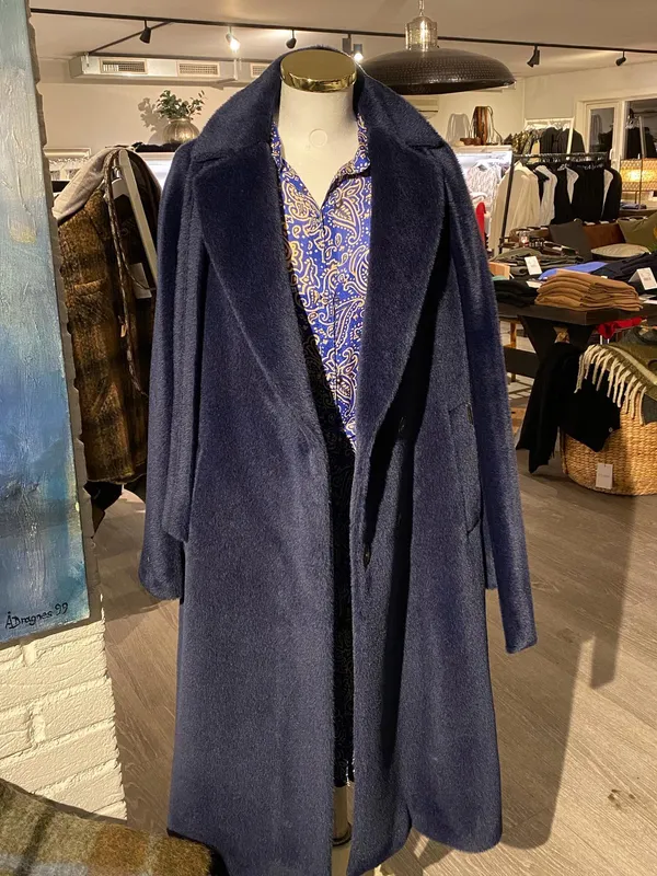 Manuela Conti eksklusive plagg hos Fashionista Slemdal, Slemdal